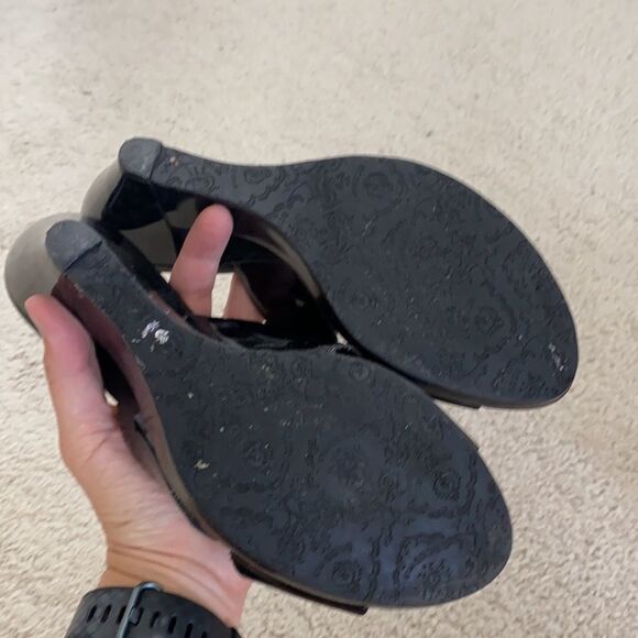 BCBG patent leather heels open block sz 8 M - Picture 6 of 7